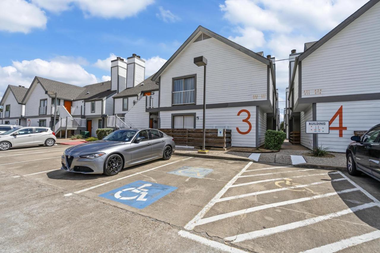 Studio W Handicap Access - Walk To Texas Medical Center, Nrg, Rice University, Parks, Zoo Houston Exterior photo